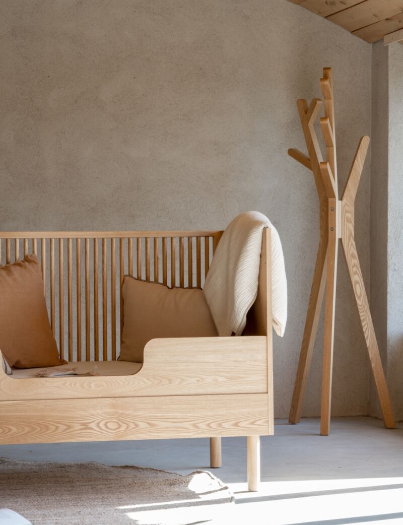 Hai No Ki Bed coat hanger natural ash
